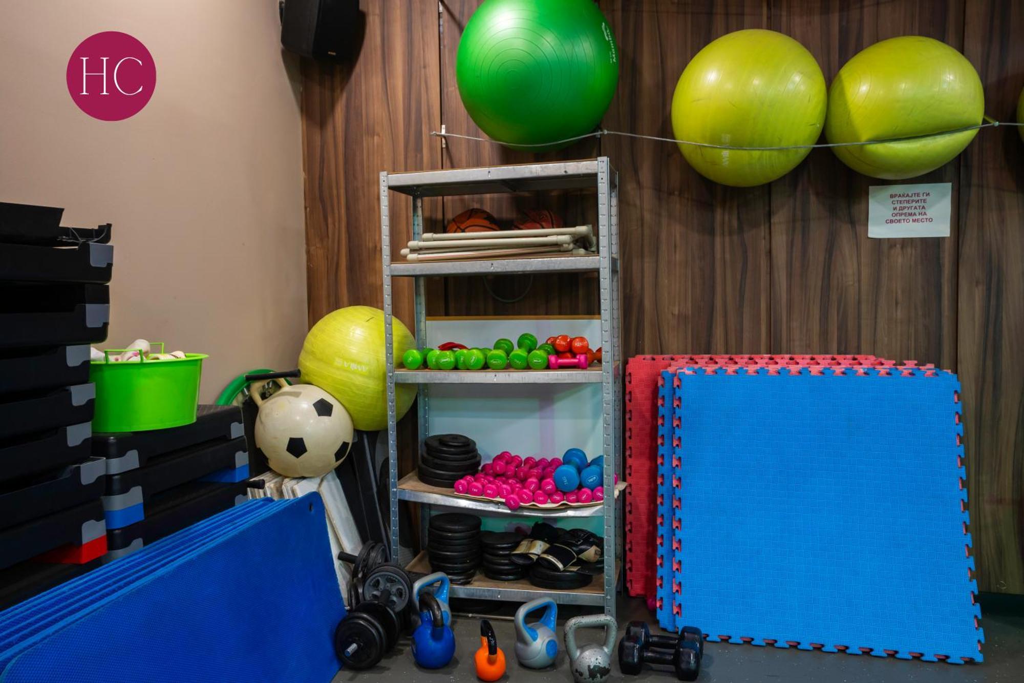 Central Hotel, Fitness And Spa Vinica 외부 사진