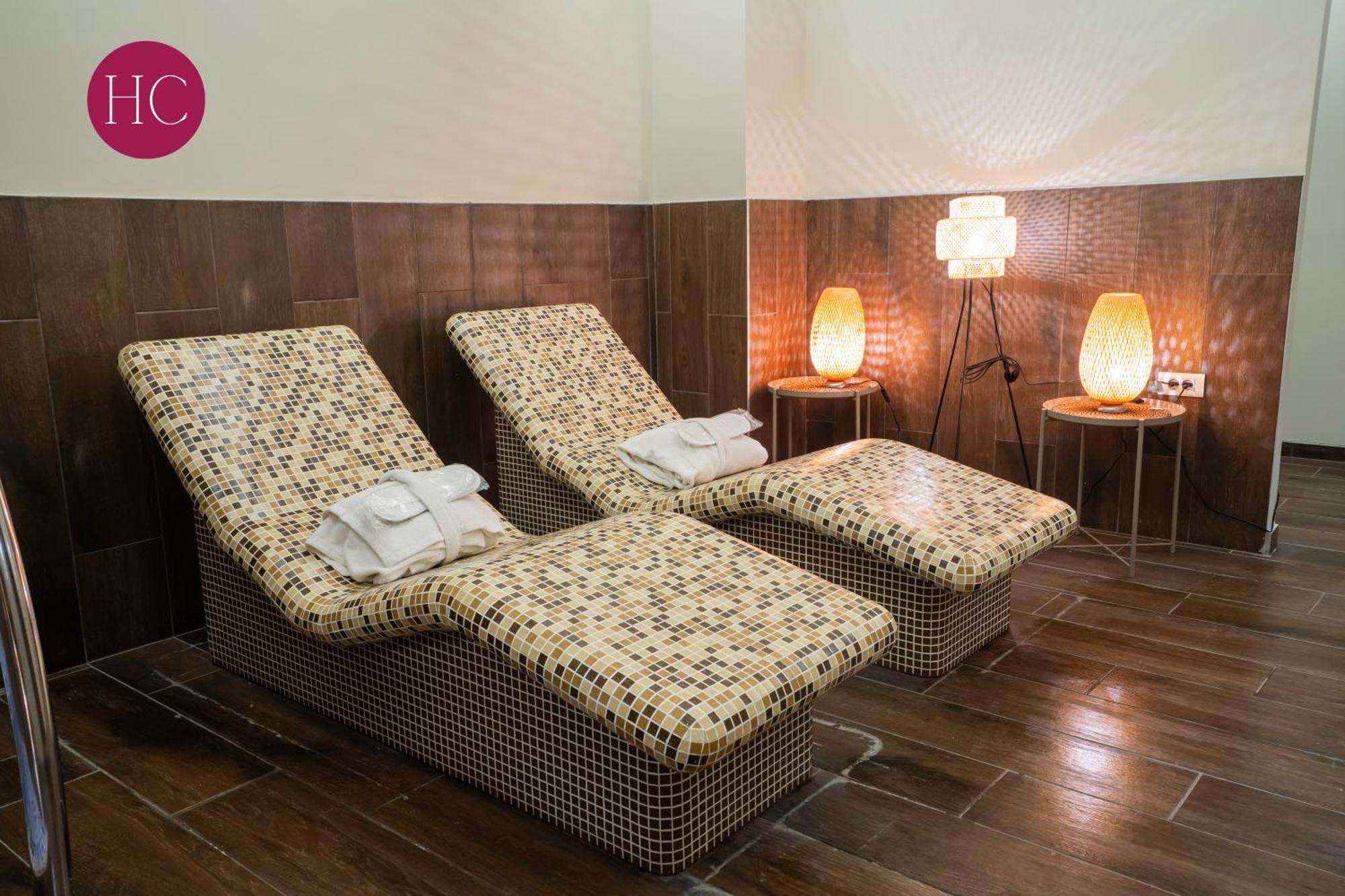 Central Hotel, Fitness And Spa Vinica 외부 사진