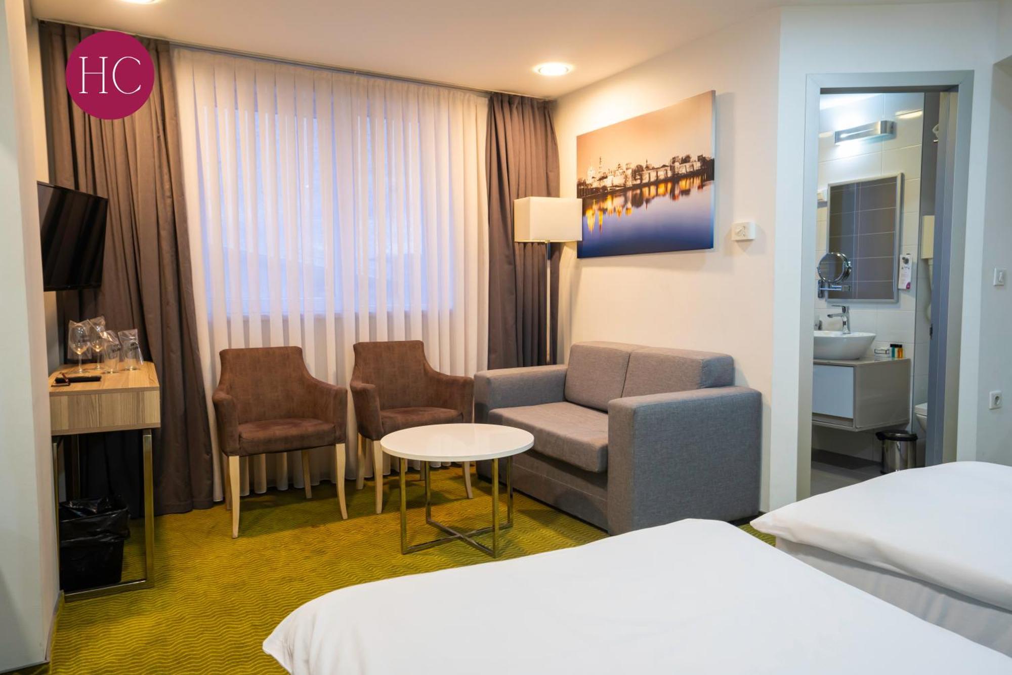 Central Hotel, Fitness And Spa Vinica 외부 사진