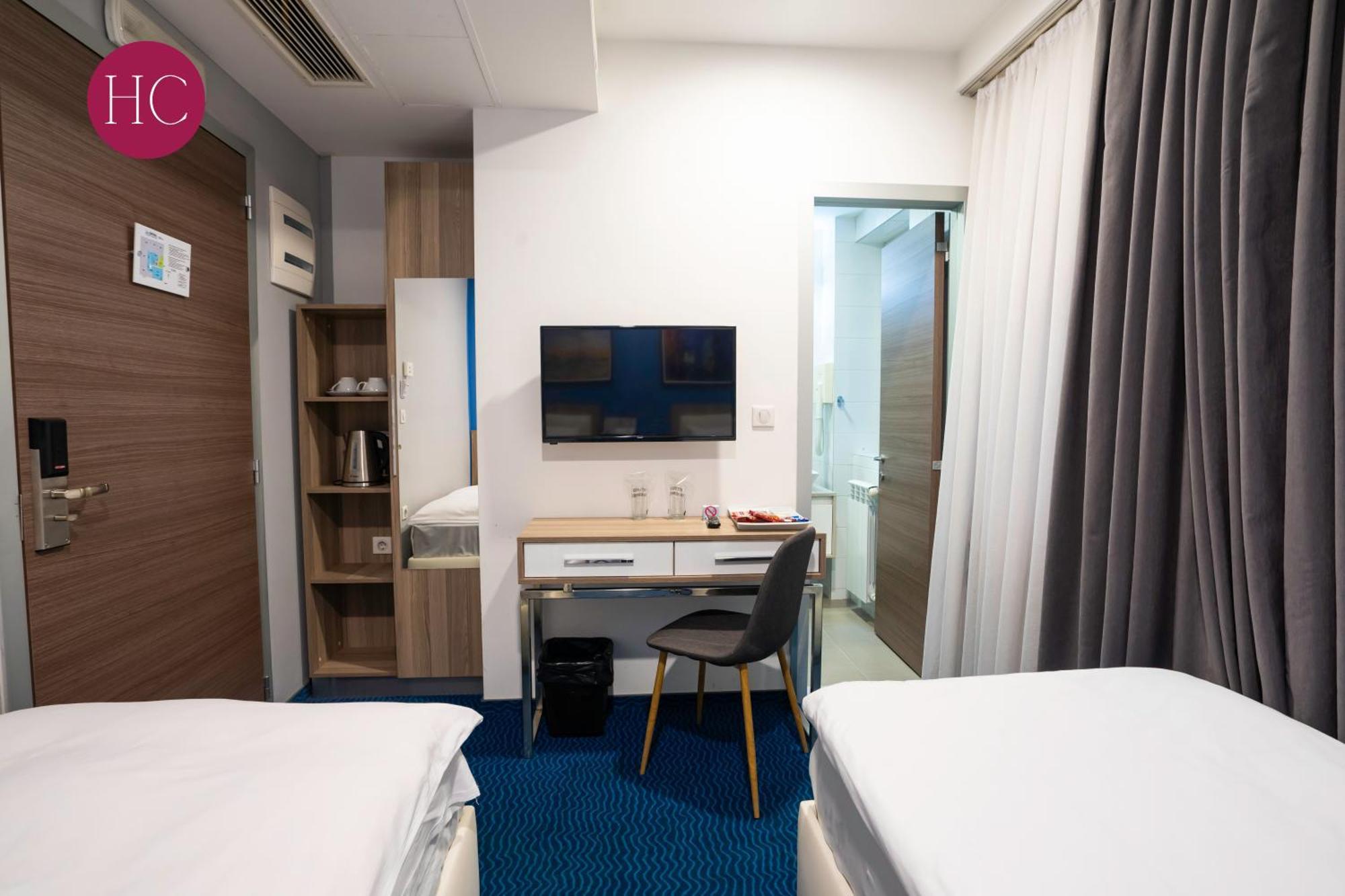 Central Hotel, Fitness And Spa Vinica 외부 사진