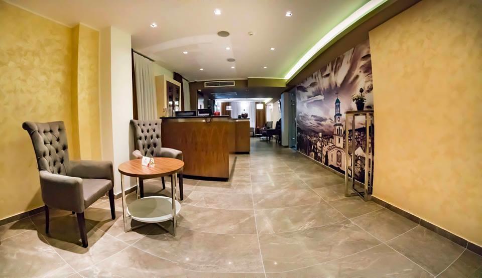 Central Hotel, Fitness And Spa Vinica 외부 사진