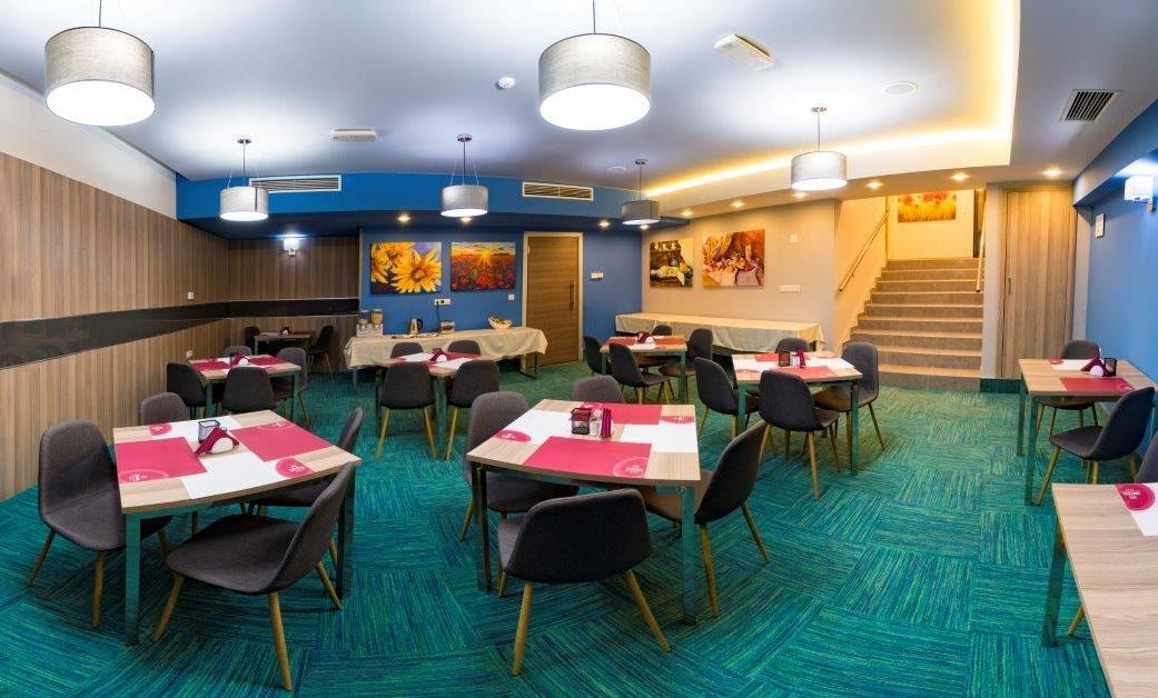 Central Hotel, Fitness And Spa Vinica 외부 사진