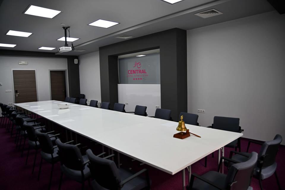 Central Hotel, Fitness And Spa Vinica 외부 사진