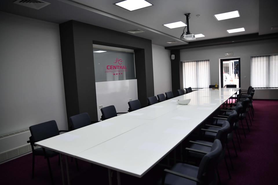 Central Hotel, Fitness And Spa Vinica 외부 사진